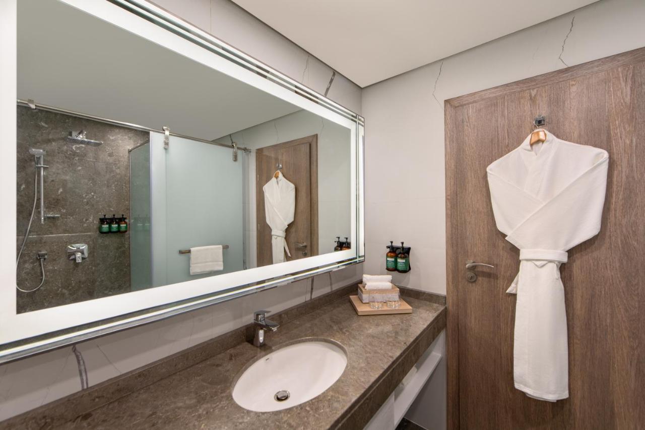 ホテル Voco Dubai The Palm By Ihg エクステリア 写真
